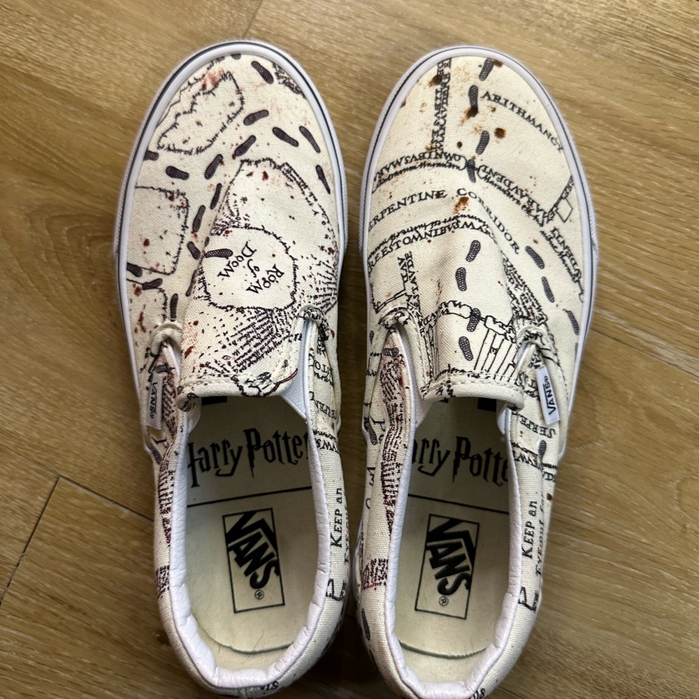 Harry Potter Vans Shoes limited edition slip on shoe men’s size 5 / women’s size